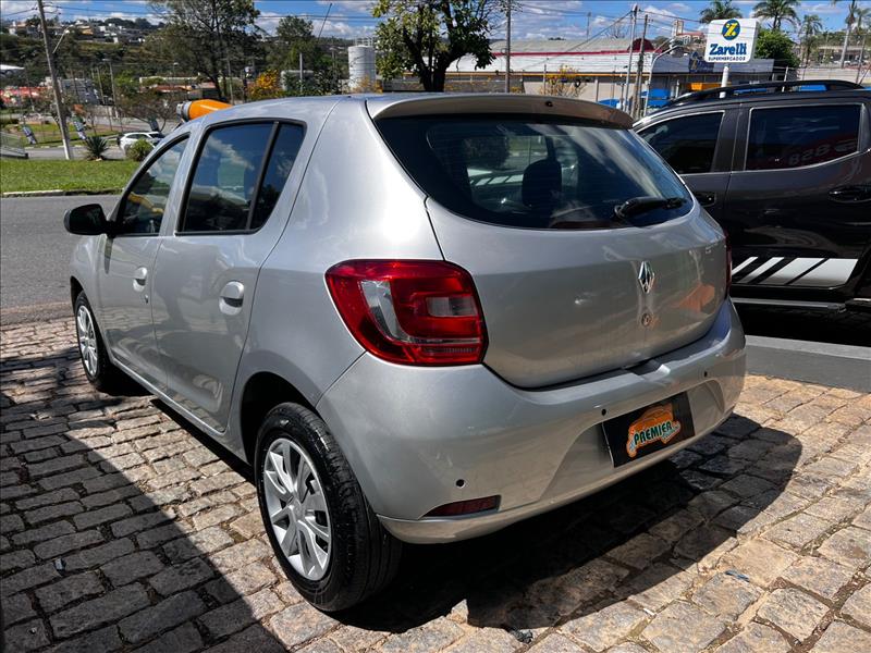 RENAULT  SANDERO   1.6 16V SCE Expression 