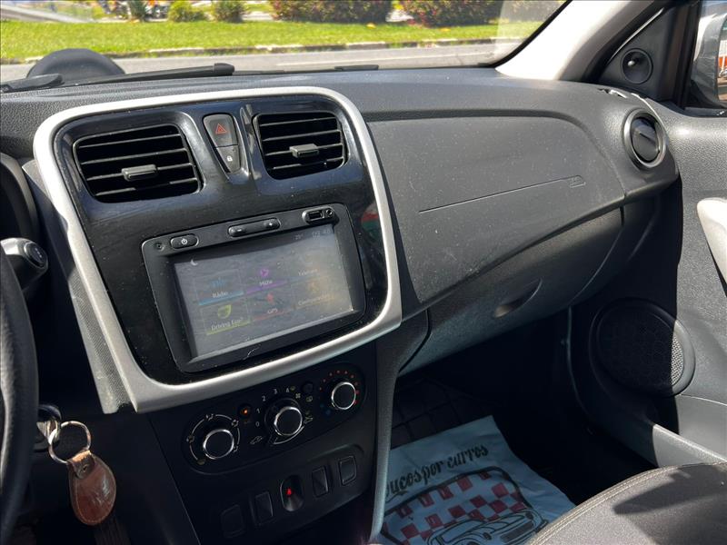 RENAULT  SANDERO   1.6 16V SCE Expression 