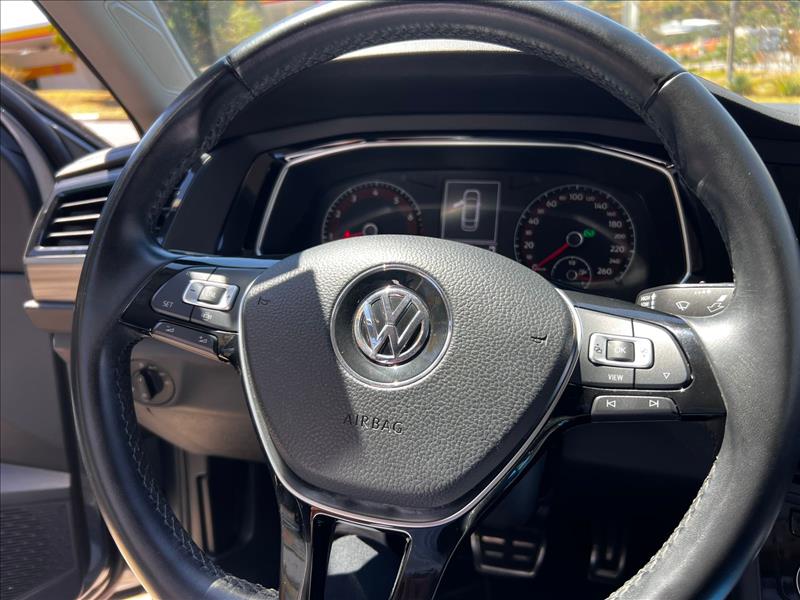 VOLKSWAGEN  JETTA   1.4 250 TSI Comfortline 