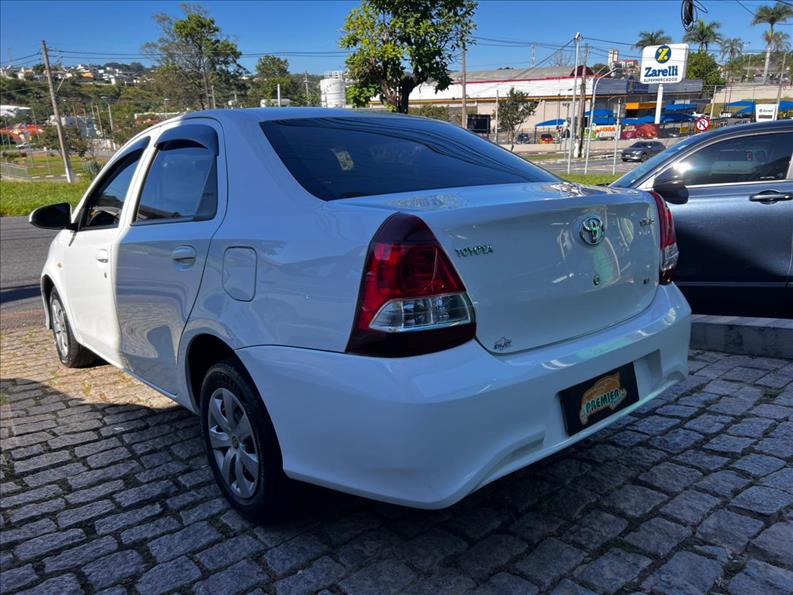 TOYOTA  ETIOS   1.5 X Sedan 16V 