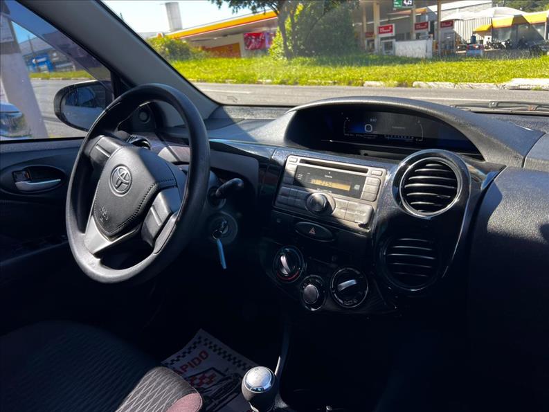 TOYOTA  ETIOS   1.5 X Sedan 16V 