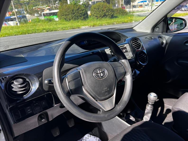 TOYOTA  ETIOS   1.5 X Sedan 16V 