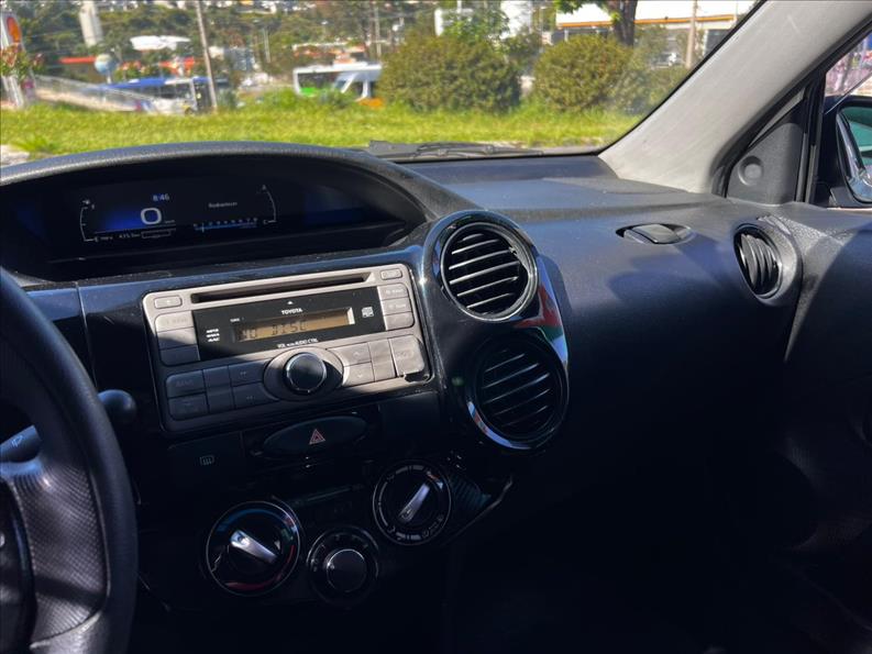 TOYOTA  ETIOS   1.5 X Sedan 16V 