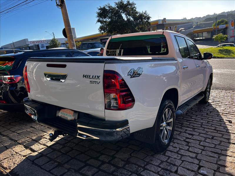 TOYOTA  HILUX   2.8 SRV 4X4 CD 16V 