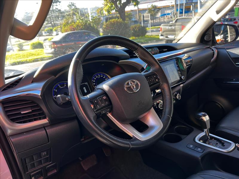 TOYOTA  HILUX   2.8 SRV 4X4 CD 16V 