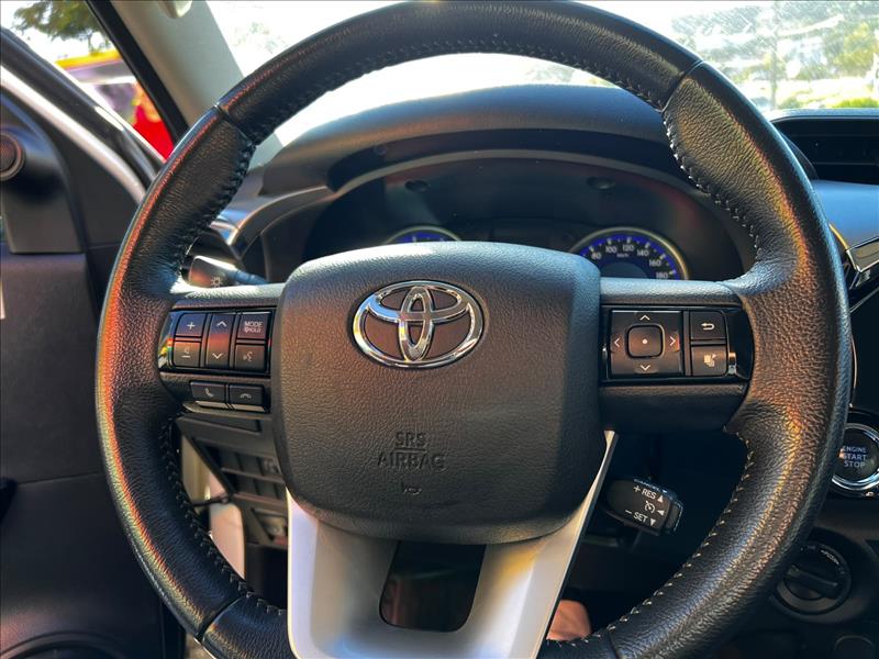 TOYOTA  HILUX   2.8 SRV 4X4 CD 16V 