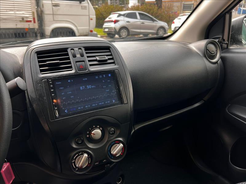 NISSAN  VERSA   1.0 12V V-drive 