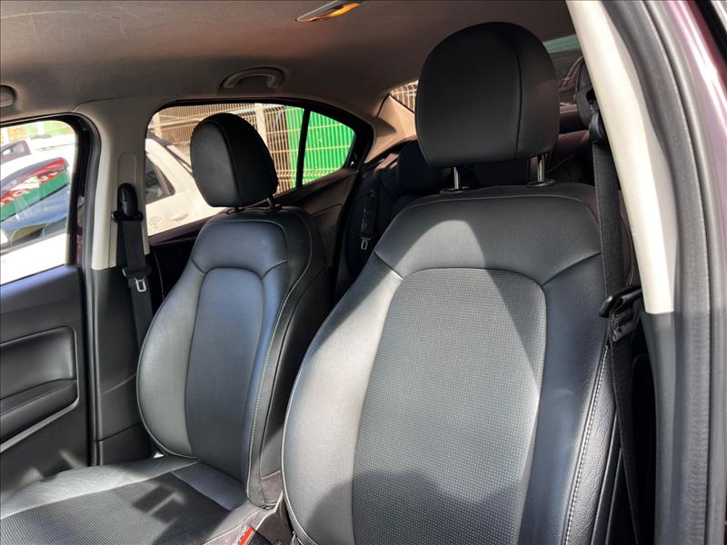 FIAT  CRONOS   1.8 E.torq Precision 