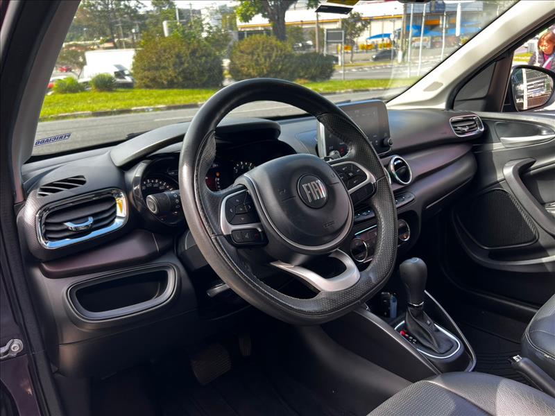 FIAT  CRONOS   1.8 E.torq Precision 