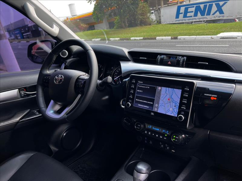 TOYOTA  HILUX   2.8 D-4d Turbo CD SRX 4X4 