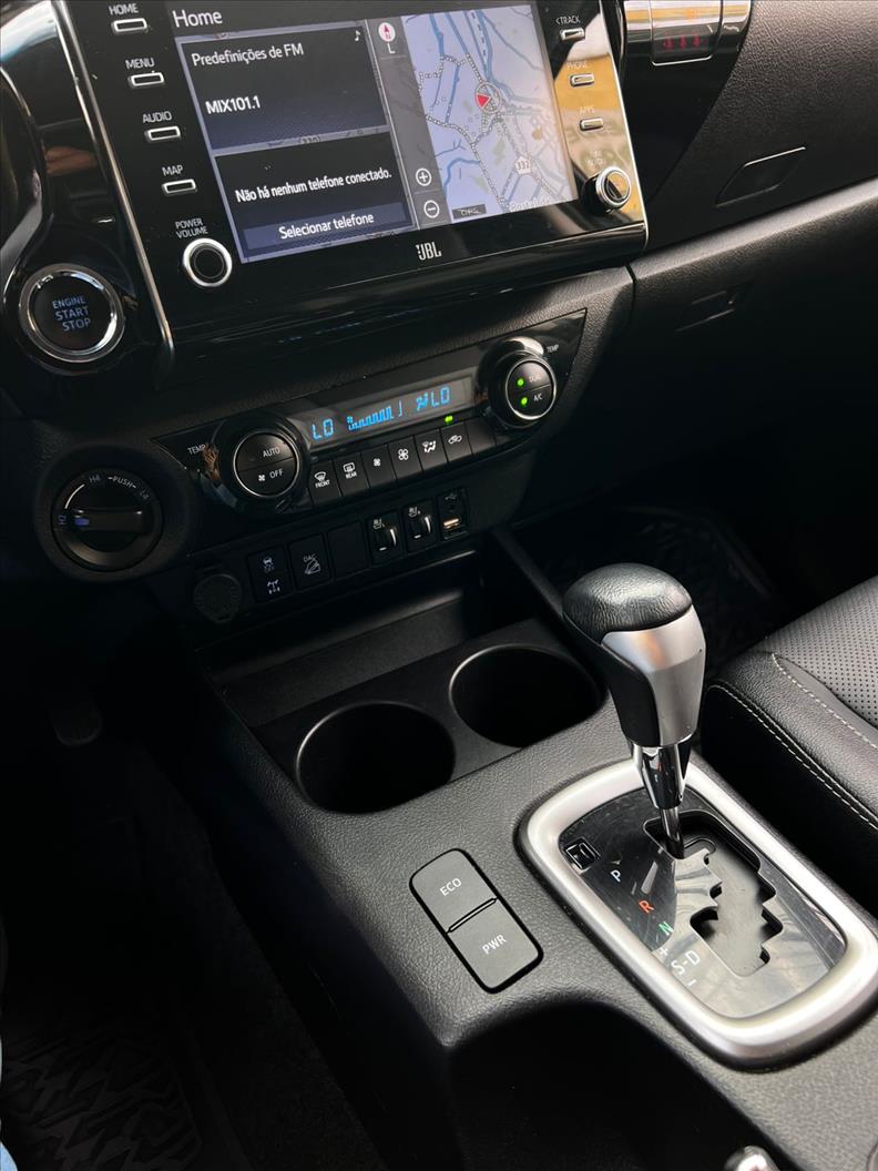 TOYOTA  HILUX   2.8 D-4d Turbo CD SRX 4X4 
