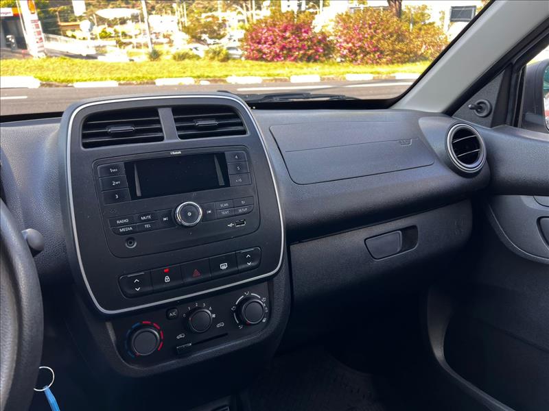 RENAULT  KWID   1.0 12V SCE ZEN 
