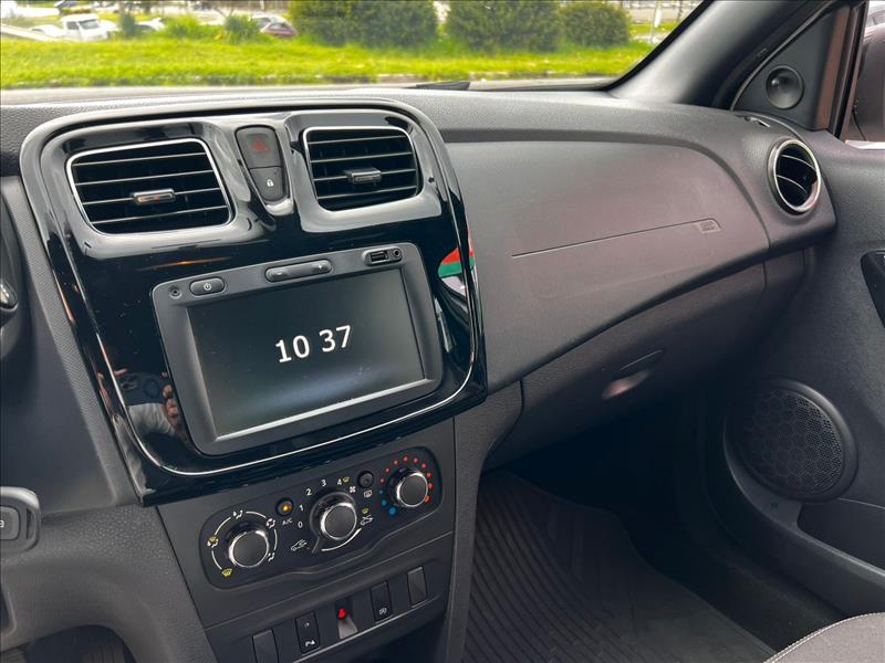 RENAULT  LOGAN   1.0 12V SCE ZEN 