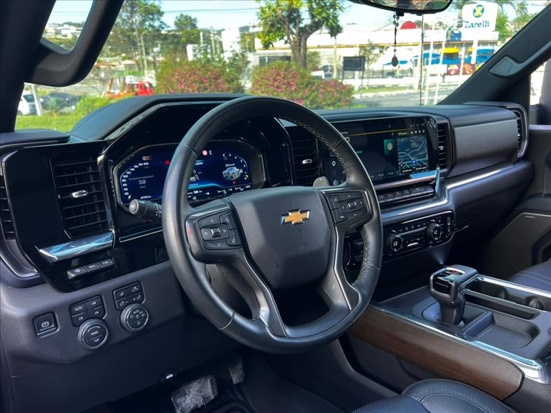 CHEVROLET  SILVERADO   5.3 V8 1500 High Country 4X4 