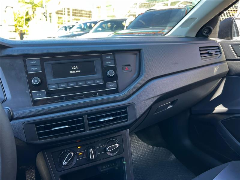VOLKSWAGEN  POLO   1.0 MPI Track 