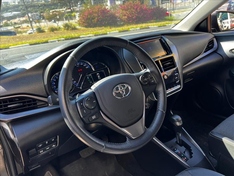 TOYOTA  YARIS   1.5 16V Sedan XS 