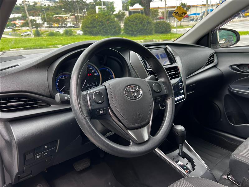 TOYOTA  YARIS   1.5 16V Sedan XL 