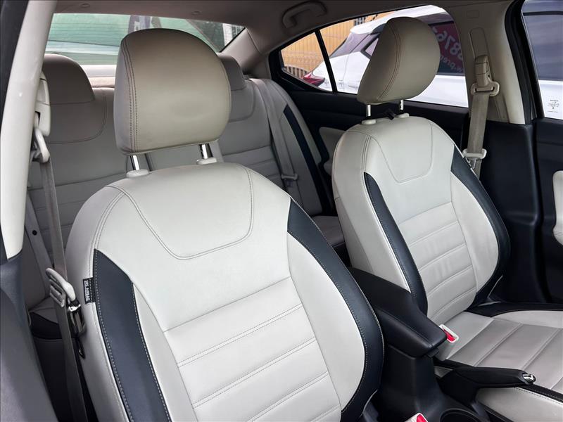 NISSAN  VERSA   1.6 16V Exclusive 