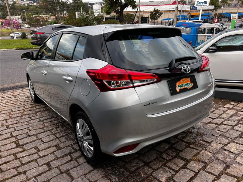 TOYOTA  YARIS   1.5 16V XL 