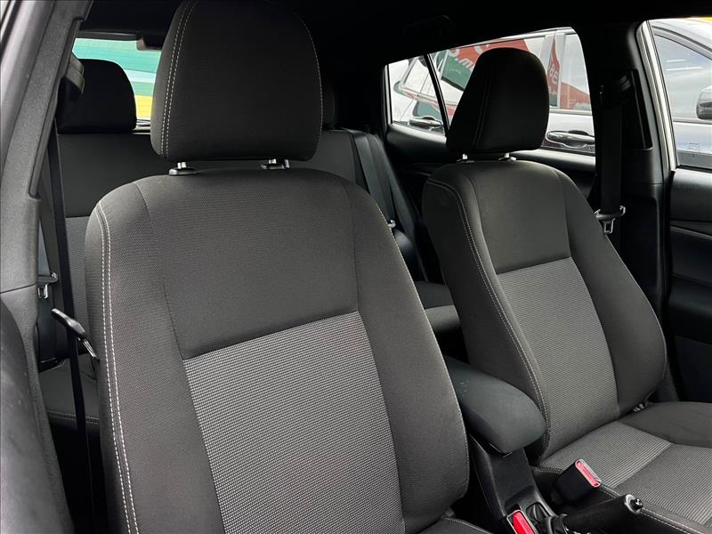 TOYOTA  YARIS   1.5 16V XL 