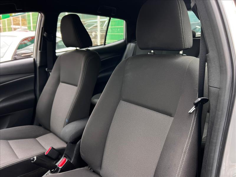 TOYOTA  YARIS   1.5 16V XL 