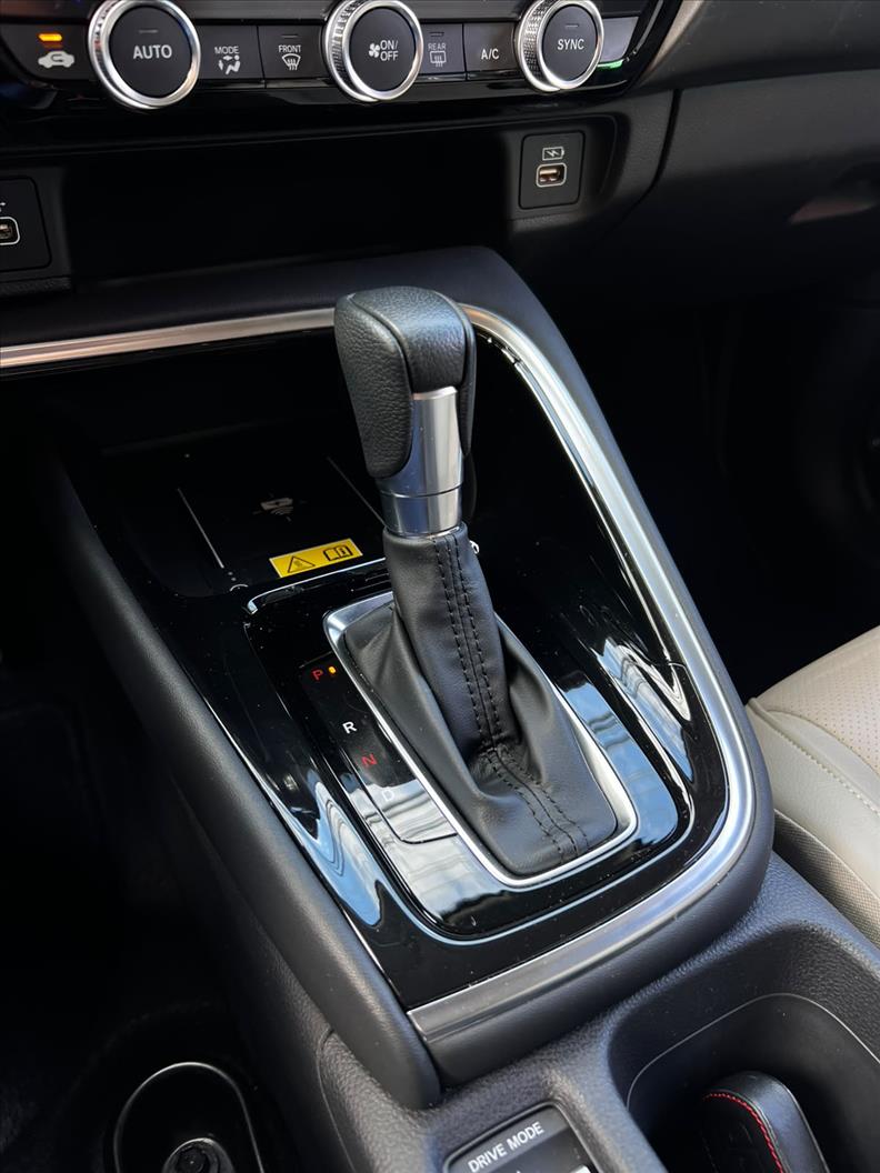 HONDA  HR-V   1.5 DI I-vtec Turbo Touring 