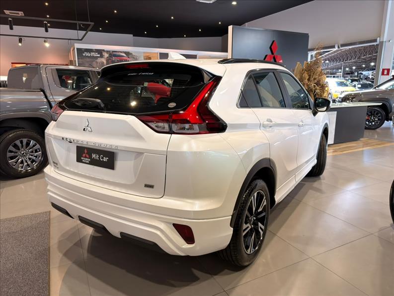  ECLIPSE CROSS  1.5 Mivec Turbo HPE 2
