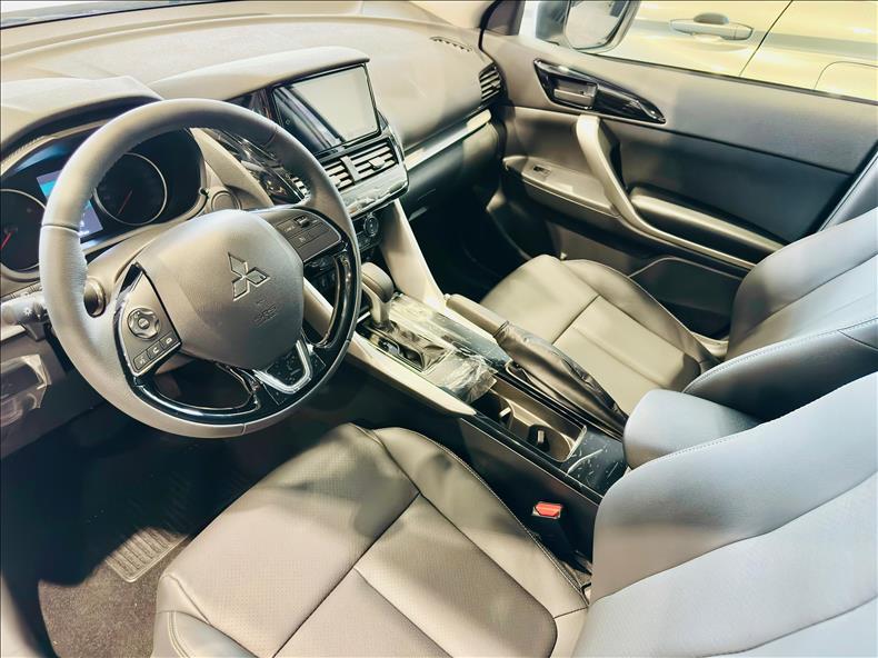  ECLIPSE CROSS  1.5 Mivec Turbo Rush 5