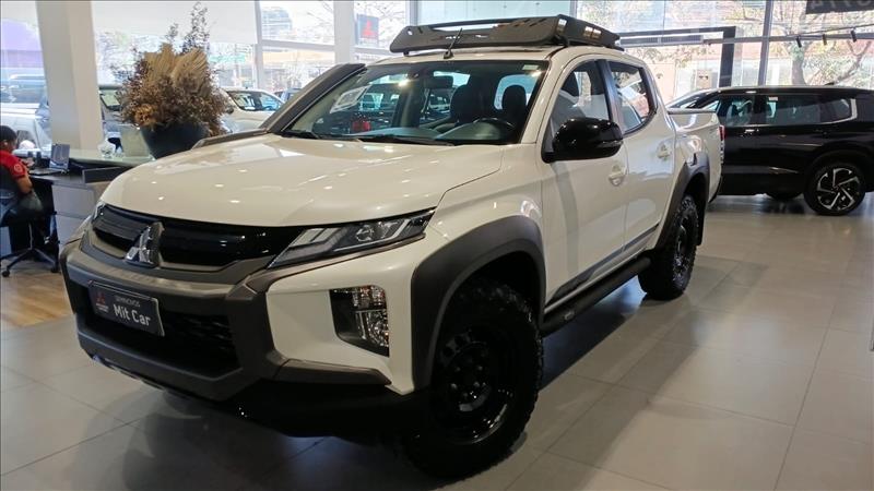  L200 TRITON  2.4 16V Turbo Sport Savana CD 4X4 1