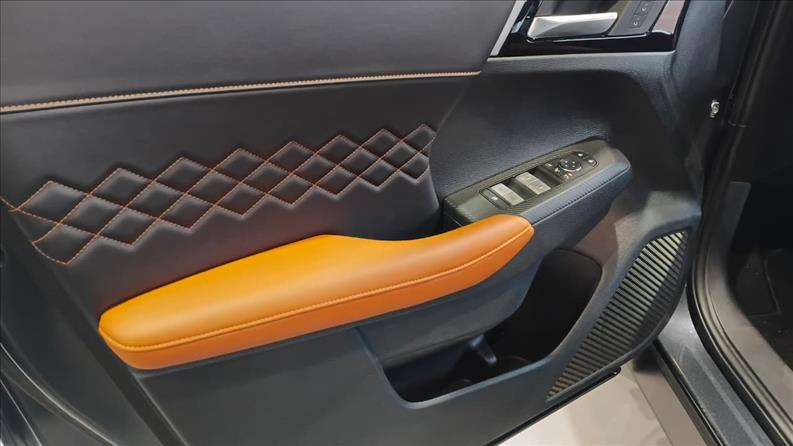  OUTLANDER  2.4 Phev Signature S-awc DHT 8