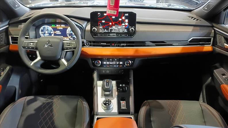  OUTLANDER  2.4 Phev Signature S-awc DHT 11