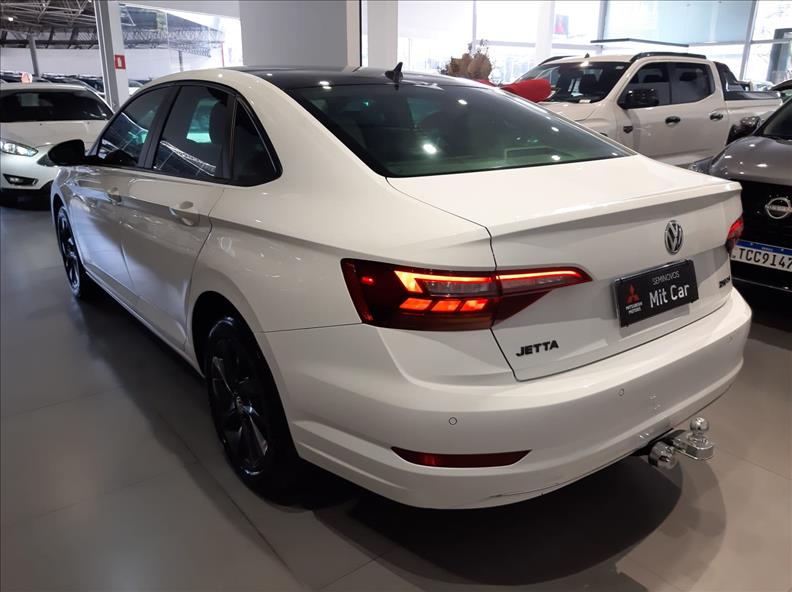  JETTA  1.4 250 TSI Comfortline 4