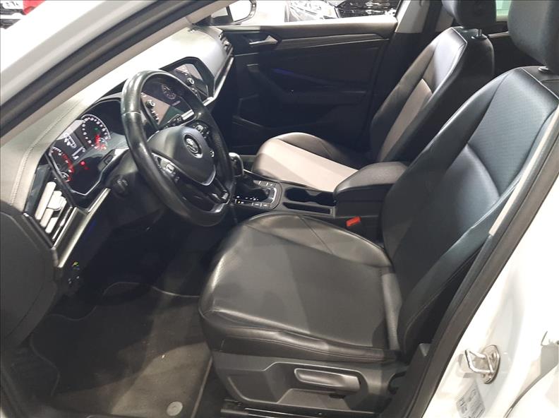  JETTA  1.4 250 TSI Comfortline 8
