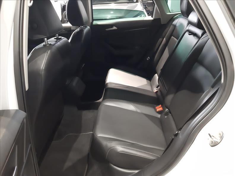  JETTA  1.4 250 TSI Comfortline 9