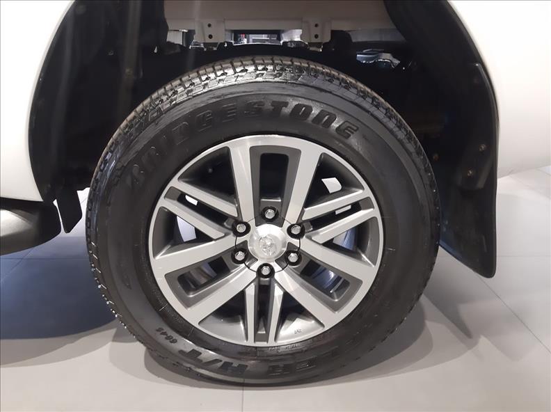  HILUX  2.8 SRV 4X4 CD 16V 