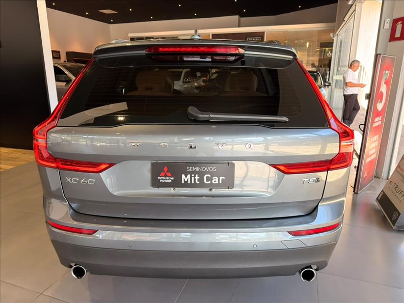  XC60  2.0 T5 Momentum AWD Geartronic 5
