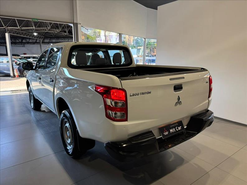  L200 TRITON  2.4 16V Turbo GL CD 4X4 4