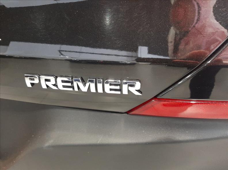  TRACKER  1.2 Turbo Premier 