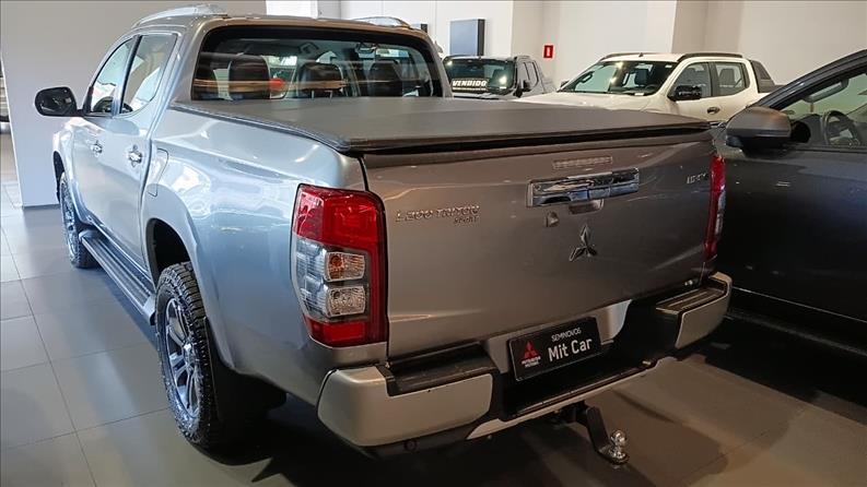  L200 TRITON  2.4 16V Turbo Sport Hpe-s CD 4X4 4