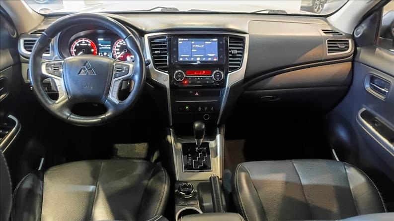  L200 TRITON  2.4 16V Turbo Sport Hpe-s CD 4X4 7