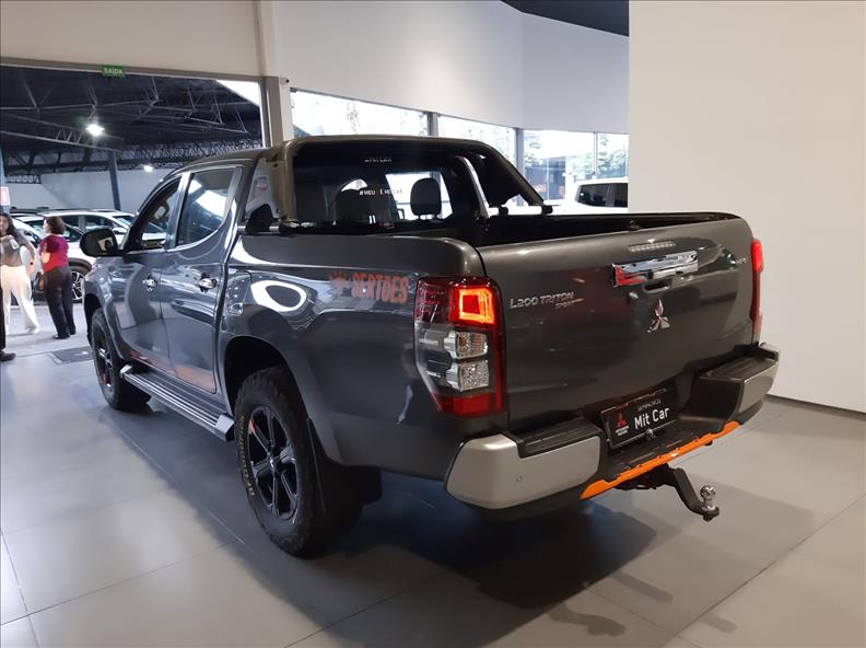  L200 TRITON  2.4 16V Turbo Sport HPE Sertões CD 4X4 4