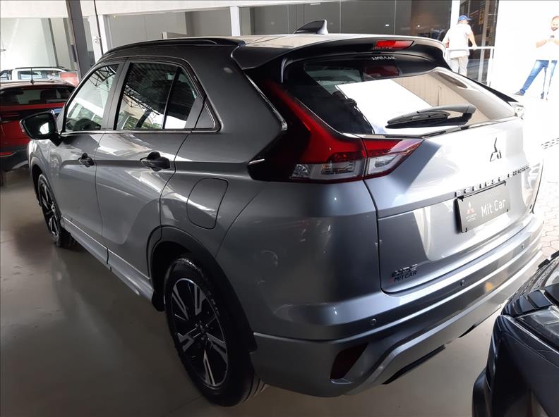  ECLIPSE CROSS  1.5 Mivec Turbo HPE 2