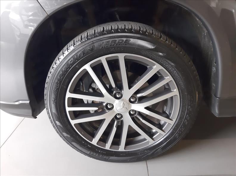  OUTLANDER SPORT  2.0 Mivec GLS 