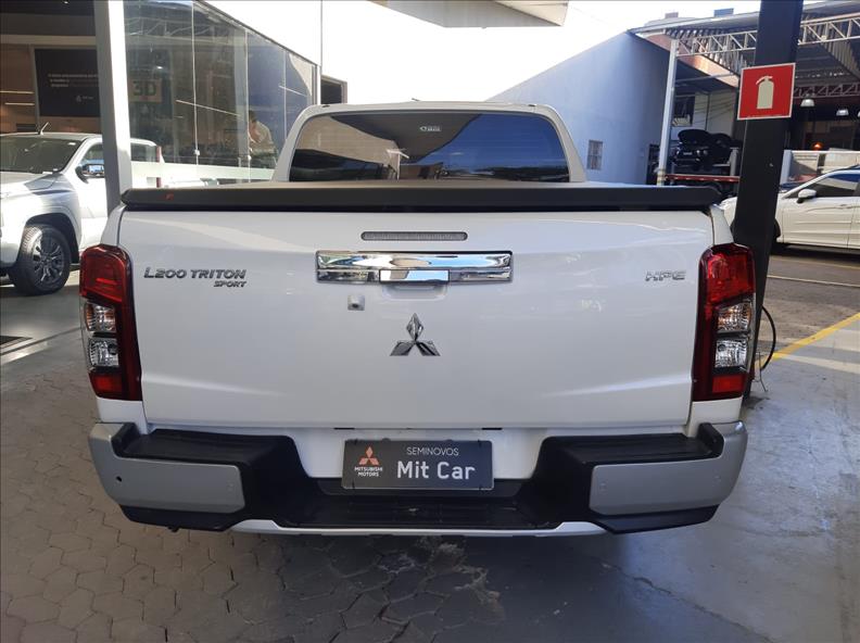  L200 TRITON  2.4 16V Turbo Sport HPE CD 4X4 5