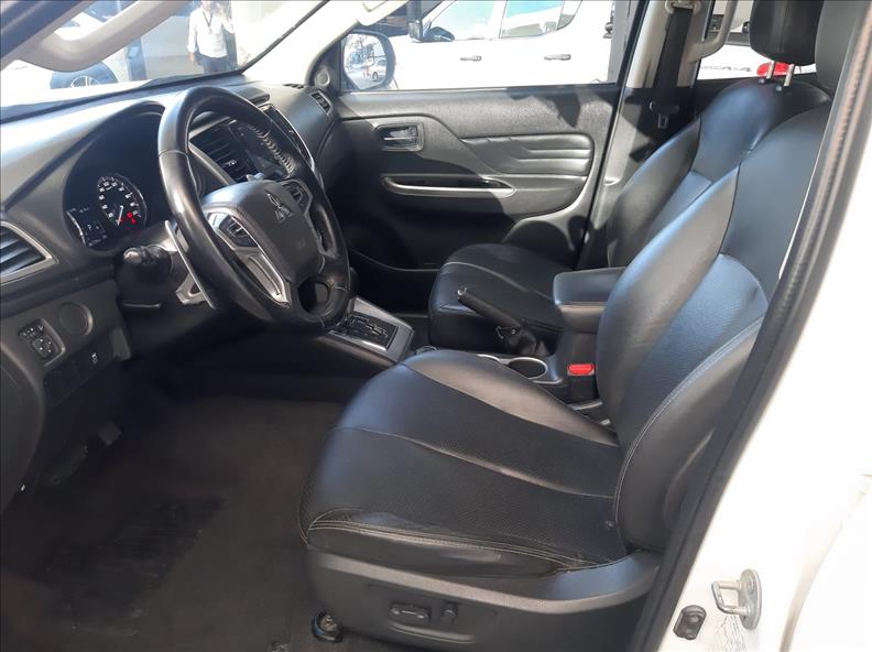  L200 TRITON  2.4 16V Turbo Sport HPE CD 4X4 7