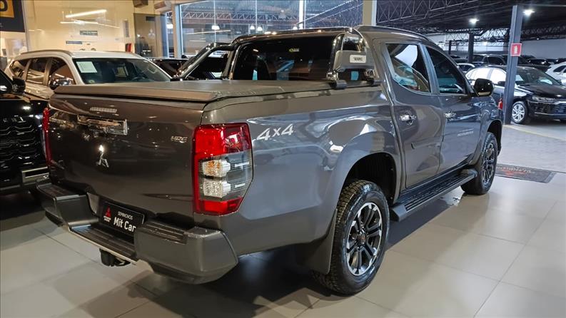  L200 TRITON  2.4 16V Turbo Sport HPE CD 4X4 3
