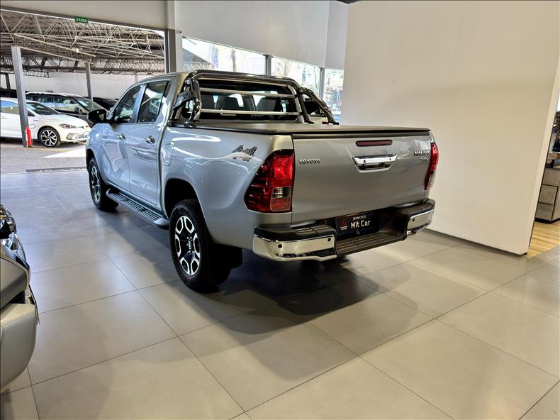  HILUX  2.8 D-4d Turbo CD SRV 4X4 