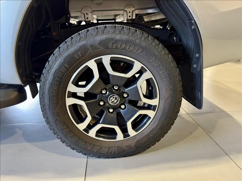 HILUX  2.8 D-4d Turbo CD SRV 4X4 