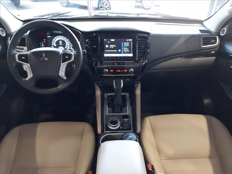  PAJERO SPORT  2.4 16V Mivec Turbo Legend AWD 