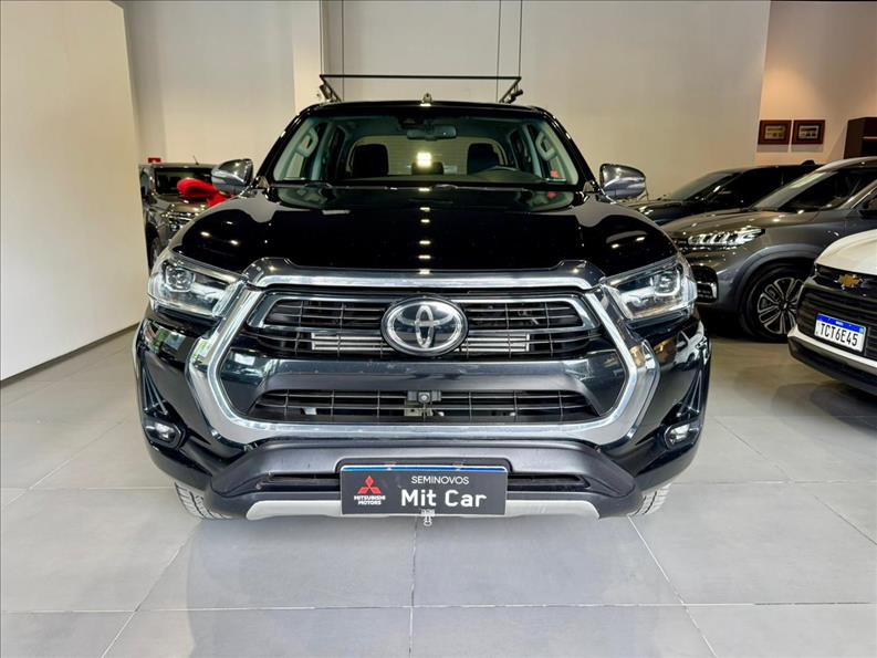 HILUX  2.8 D-4d Turbo CD SRX 4X4 2